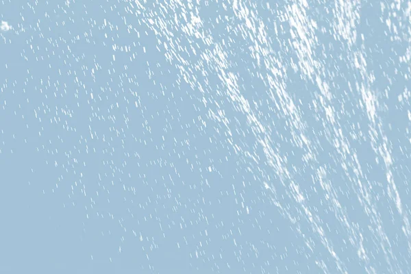 光の青の色調の雨滴の抽象的な背景 — ストック写真