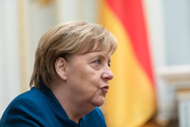 Kiev, Ukrayna - 01 Kasım 2018: Federal Şansölye, Federal Cumhuriyeti ile Almanya Angela Merkel görüşmede Cumhurbaşkanı Ukrayna Petro Poroshenko ile