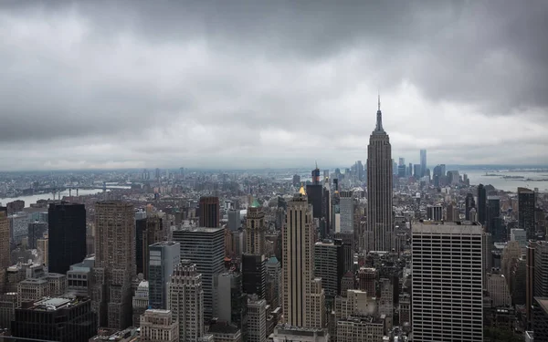 Нью Йорк Сша Травня 2016 Вулиць Дахів Манхеттена Хмарний День — стокове фото