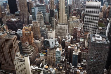 New York, ABD - 03 Mayıs 2016: Sokakları ve Manhattan'ın çatı. New York'un Manhattan midtown görünümü