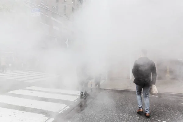 Nueva York Mayo 2016 Manhattan Street Scene Nube Vapor Del — Foto de Stock