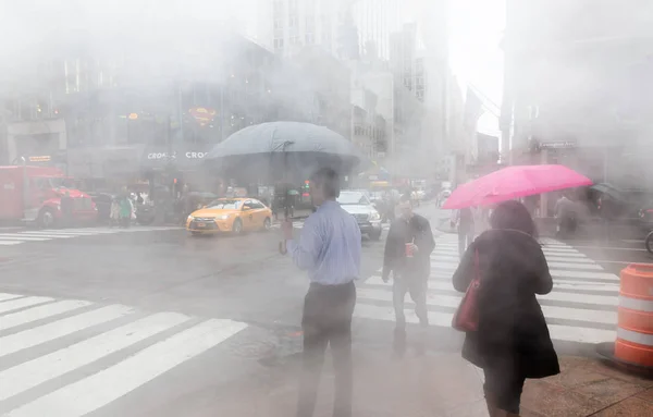 Νέα Υόρκη Ηπα Μαΐου 2016 Σκηνή Δρόμο Του Μανχάταν Σύννεφο — Φωτογραφία Αρχείου