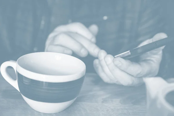 Man Resting Cafe Drinking Tea Reading Writing Messages Smartphone Work — Stock Photo, Image