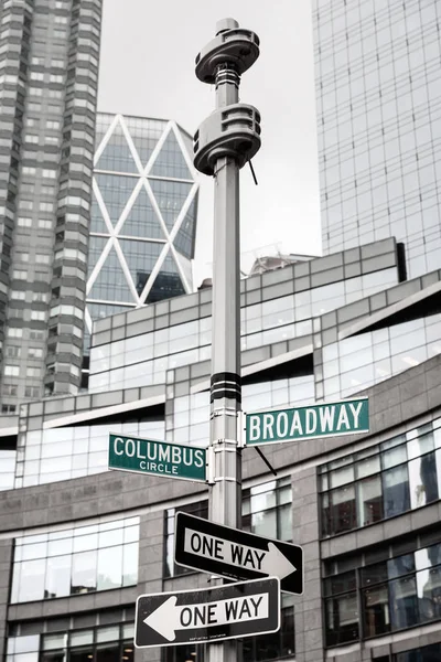 Nueva York Mayo 2016 Carteles Broadway Columbus Circle Manhattan Nueva — Foto de Stock