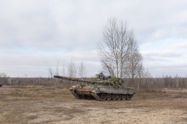 Zhytomyr Reg, Ukrayna - 21 Kasım 2018: hava indirme birlikleri Ukrayna silahlı kuvvetleri Zhytomyr bölgesi Eğitim Merkezi'nde eğitim mücadele