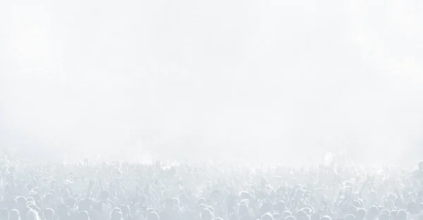 Menigte Toeschouwers Tijdens Een Concert Licht Blauw Tonaliteit Hoge Belangrijke — Stockfoto