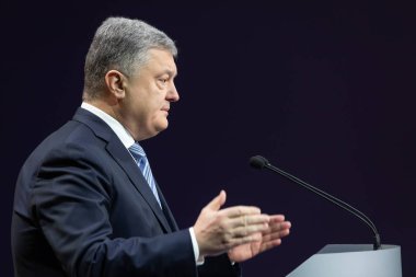 Kiev, Ukrayna - 16 Aralık 2018: Başkan, Ukrayna Petro Poroshenko Kiev bir basın toplantısında