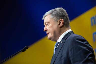 Kiev, Ukrayna - 16 Aralık 2018: Başkan, Ukrayna Petro Poroshenko Kiev bir basın toplantısında
