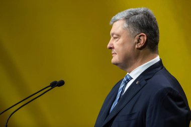 Kiev, Ukrayna - 16 Aralık 2018: Başkan, Ukrayna Petro Poroshenko Kiev bir basın toplantısında