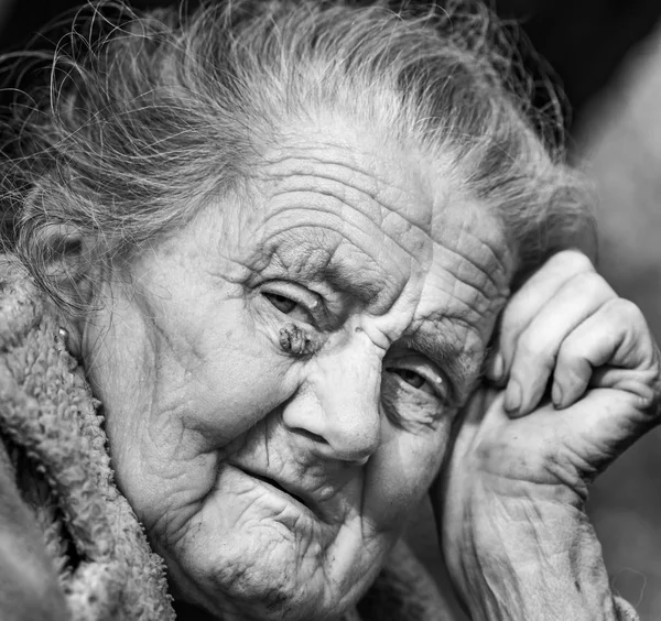 Starość Koncepcja Stylu Życia Portret Czarno Białe Bardzo Stary Zmęczony — Zdjęcie stockowe