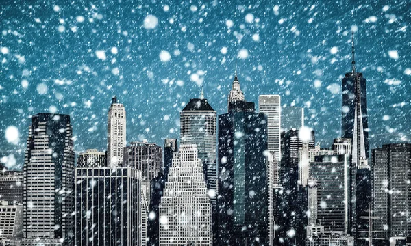 New York şehri. Kış konsepti. NYC yağan kar. Kar yağışı Manhattan'da kış