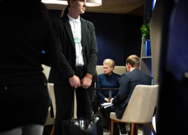 Davos, İsviçre - 24 Ocak 2019: Çalışma anlar Dünya Ekonomik Forumu yıllık toplantısında Davos, İsviçre