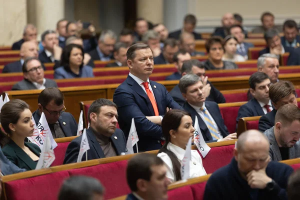 キエフ ウクライナの Verkhovna Rada の会議中に根本的な党オレグ Lyashko のキエフ ウクライナ 2019 リーダー — ストック写真