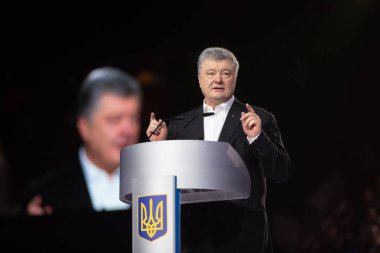 Kiev, Ukrayna - 09 Şubat 2019: Başkan, Ukrayna Petro Poroshenko Kiev açık diyalog kamu forumda sırasında