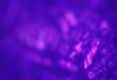 Son moda neon renklerde arka plan bulanık. Soyut ışıklar. Neon ışık. Neon ışıkları bokeh. Pembe ve mavi arka plan ile neon trendy renkler. Çizgiler ve hafif lekeler.