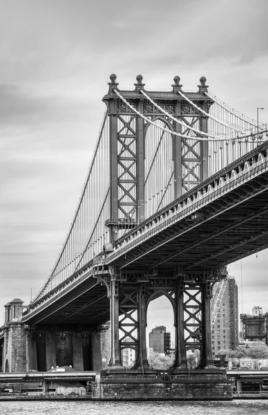 Black White Image Manhattan Bridge New York City Cloudy Day — Stock Photo, Image