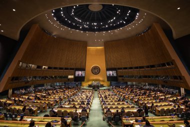 New York, ABD - 20 Şubat 2019: Ukrayna Cumhurbaşkanı Petro Poroshenko konuşuyor, BM Genel Kurulu New York'ta