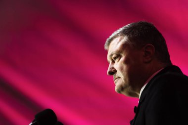 Ukrayna petro poroshenko başkanı