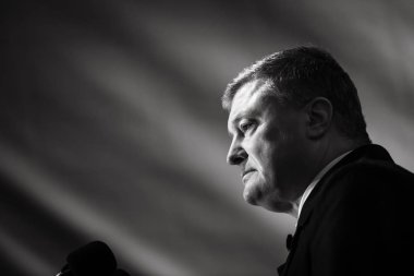 Ukrayna petro poroshenko başkanı