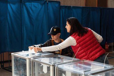 Ukrayna seçimlerinde.