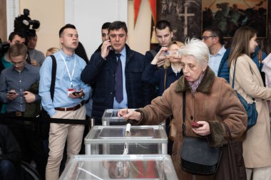 Ukrayna seçimlerinde.