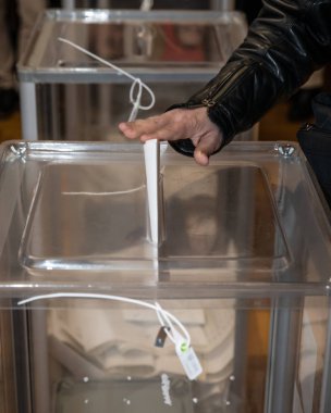 Ukrayna seçimlerinde.