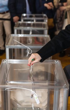 Ukrayna seçimlerinde.