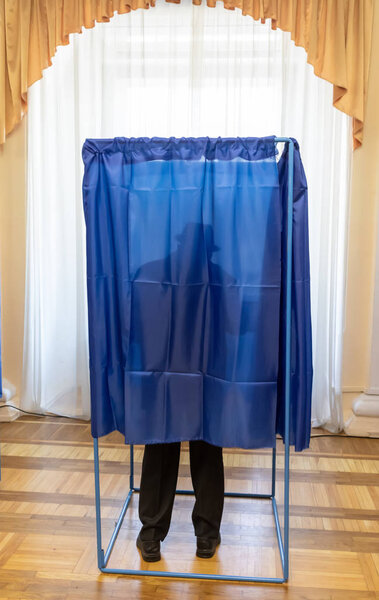 Выборы на Украине
.