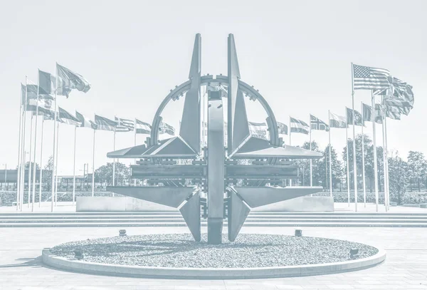 Памятник НАТО в Брюсселе — стоковое фото