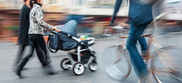 Farlig situation på vägen. — Stockfoto