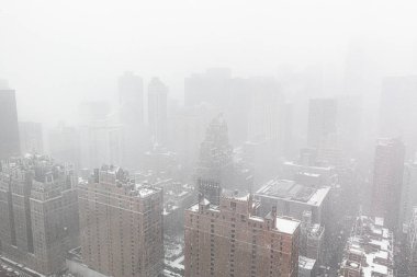 New York'ta düşen kar