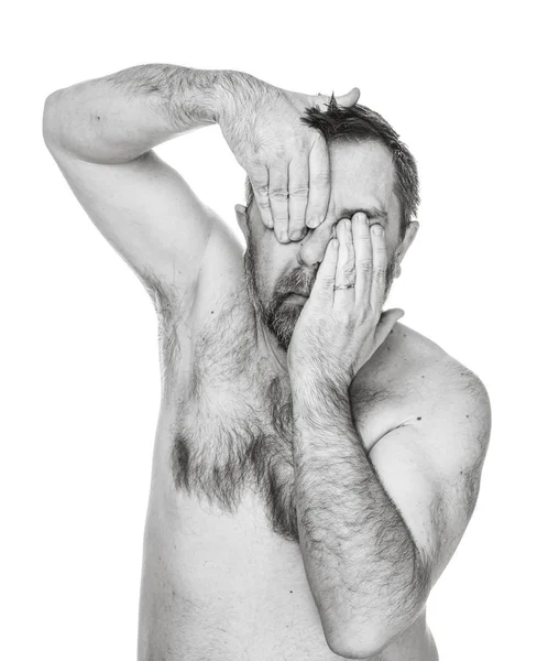 Retrato de un hombre con un torso desnudo — Foto de Stock