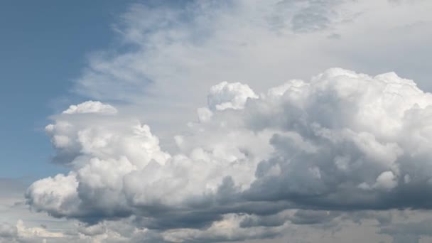 Timelapse van de witte wolken — Stockvideo