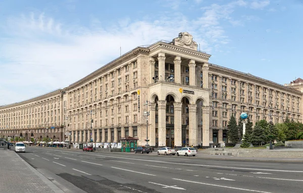 Plaza de la Independencia en Kiev, Ucrania — Foto de Stock