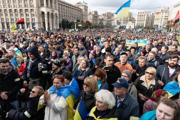 Protester mot Självständighetstorget i Kiev, Ukraina — Stockfoto