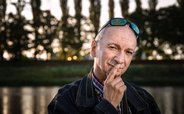 Portrait of an old man — Stock Photo, Image