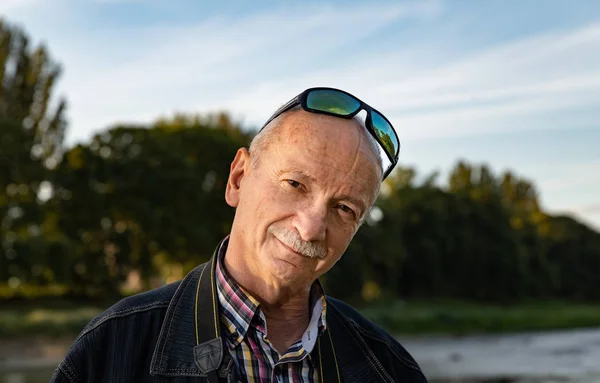 Portrait of an old man — Stock Photo, Image