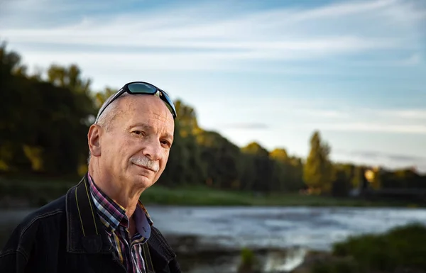 Portrait of an old man — Stock Photo, Image