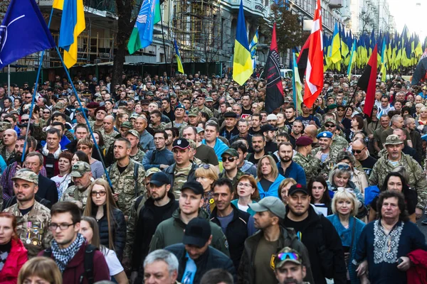 Protesten op het Onafhankelijkheidsplein in Kiev, Oekraïne — Stockfoto