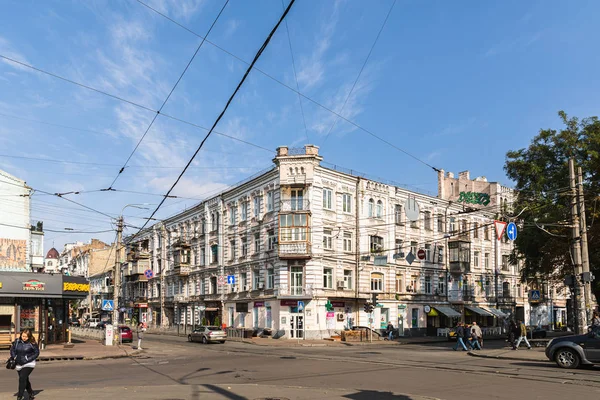 Calles y edificios de la antigua Kiev — Foto de Stock