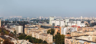 Kyiv 'in Podol ilçesinin şehir manzarası 