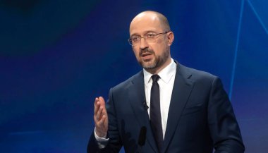 KYIV, UKRAINE - 15 Haziran 2020: Denis Shmygal - Ukrayna Devlet Adamı ve Siyasetçisi, Ukrayna Başbakanı ICTV kanalındaki bir tele-terörde