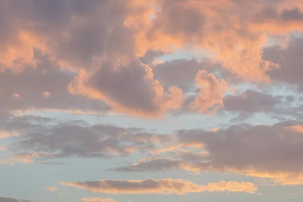 Luonnollinen Tausta Hämärä Kaunis Taivas Twilight Värikäs Taivas Pilvet Auringonvalo — kuvapankkivalokuva