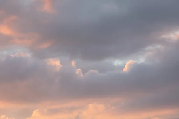 Přirozené Pozadí Krásná Soumračná Obloha Twilight Barevná Obloha Mraky Slunečním — Stock fotografie