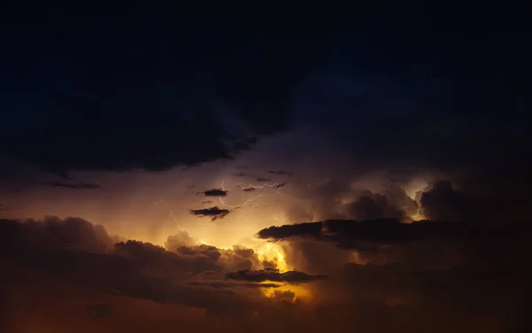 Sfondo Naturale Cielo Notturno Con Temporali Fulmini — Foto Stock