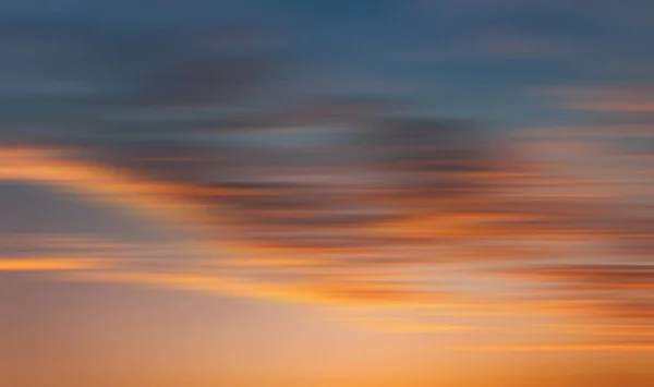 アブストラクトぼやけた自然背景 動きに雲がぼけている デザインとテンプレートの背景 — ストック写真