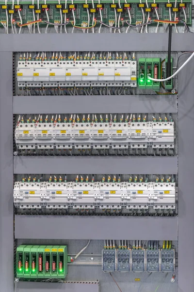 Mantenimiento de la batería del coche EV. Equipo de diagnóstico . — Foto de Stock