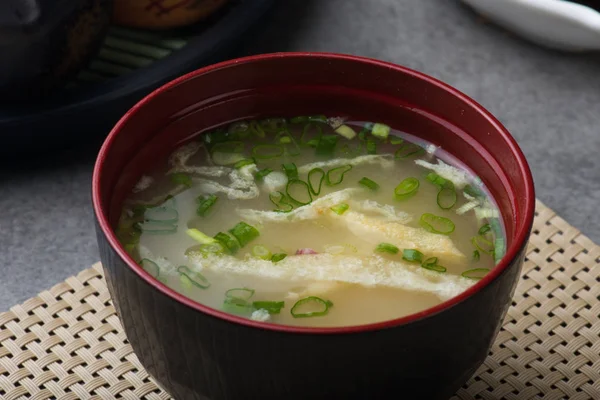 Japon Miso Çorbası Ayrıntı Görünümü Tablo — Stok fotoğraf