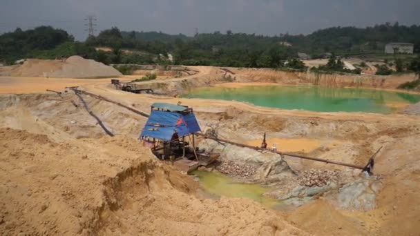 Exploitation Mines Sable Après Déforestation — Video