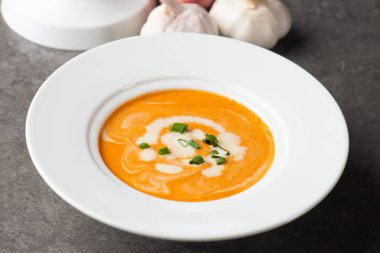 masada baharatlar ile kabak çorbası